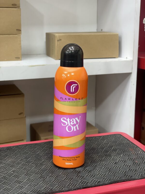 Flawless Stay On Spray [MINI] (100ml) - Image 2