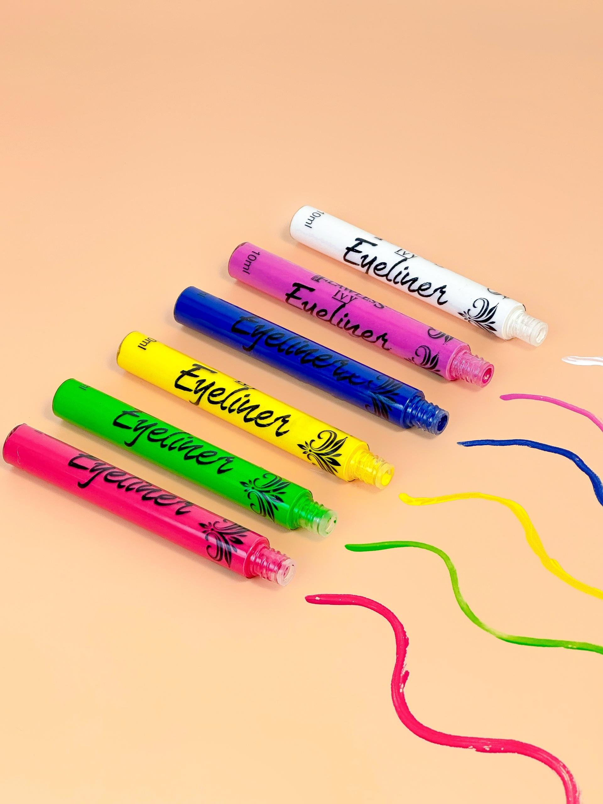 Flawless Graphic Eye Liner - Image 2