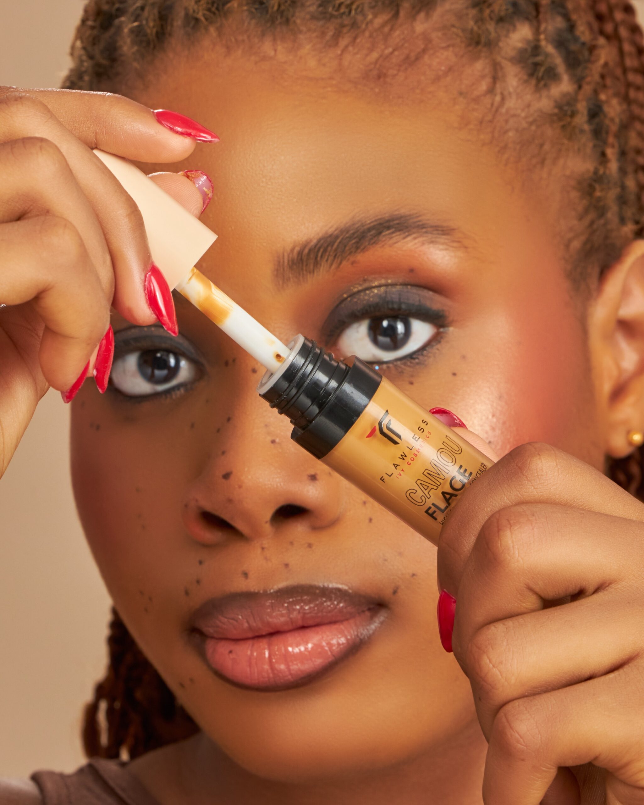 Camouflage High Coverage Concealer - Image 4